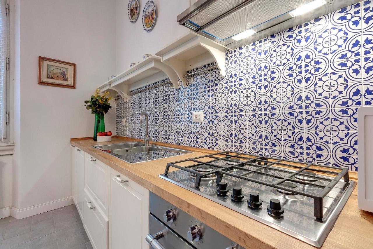 Leopoldo Apartment By Mamo Florence Luaran gambar
